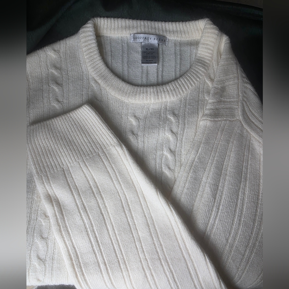 Geoffrey Beene Cream Cable Knit Crewneck Sweater